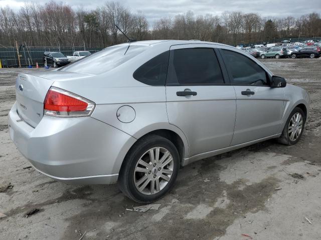 1FAHP3FN9AW294506 - 2010 FORD FOCUS SE SILVER photo 3