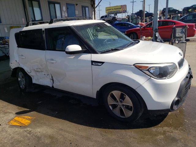 KNDJN2A21F7796145 - 2015 KIA SOUL WHITE photo 4