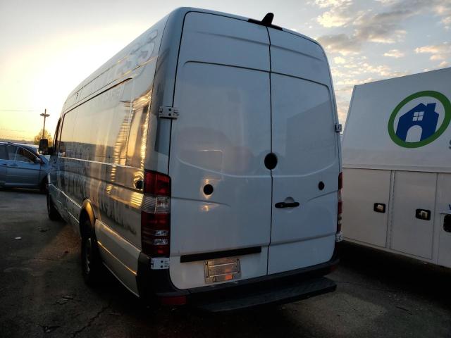 WD3PE8DC3F5989842 - 2015 MERCEDES-BENZ SPRINTER 2500 WHITE photo 2