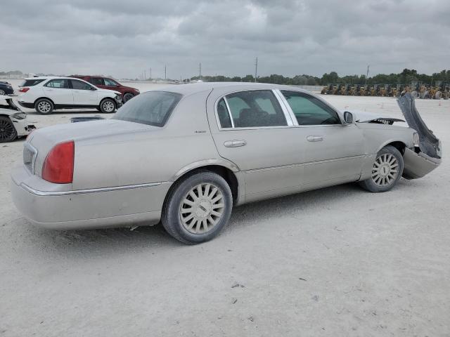 1LNHM81W83Y614787 - 2003 LINCOLN TOWN CAR EXECUTIVE SILVER photo 3