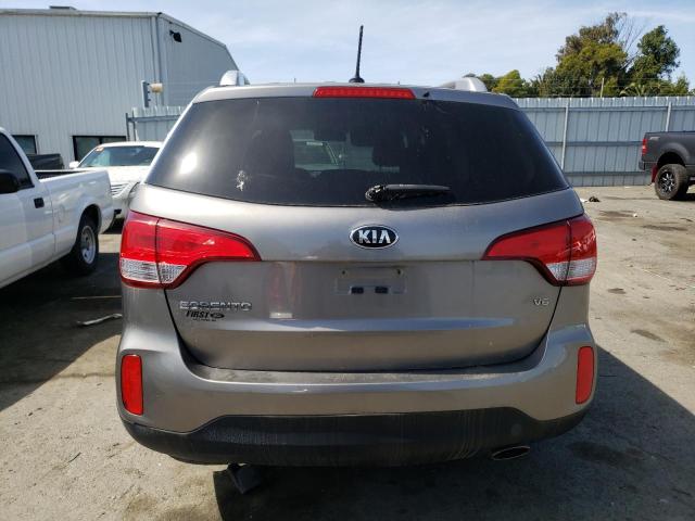 5XYKTDA75FG653560 - 2015 KIA SORENTO LX SILVER photo 6