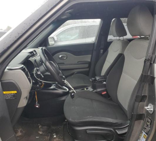 KNDJN2A26E7002187 - 2014 KIA SOUL GRAY photo 7