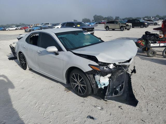 4T1G11AK7RU204149 - 2024 TOYOTA CAMRY SE NIGHT SHADE GRAY photo 4