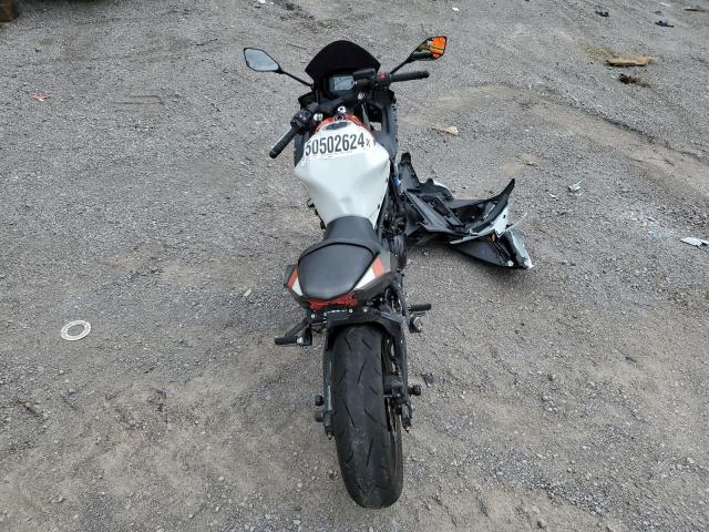 ML5EXER16PDA90281 - 2023 KAWASAKI EX650 R WHITE photo 6