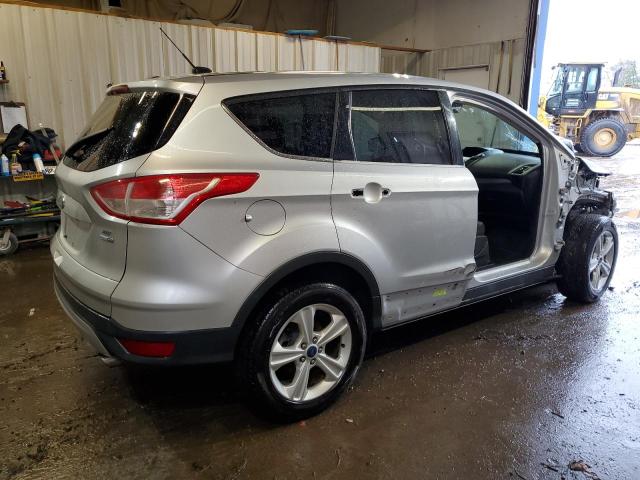 1FMCU9GX0EUD76220 - 2014 FORD ESCAPE SE SILVER photo 3