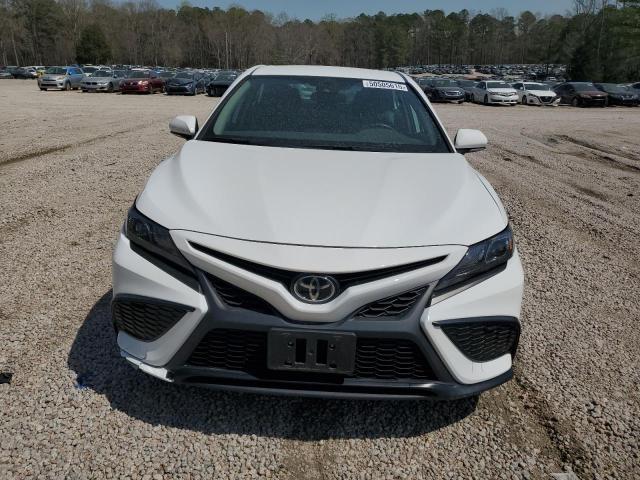 4T1G11AK2PU777229 - 2023 TOYOTA CAMRY SE NIGHT SHADE WHITE photo 5