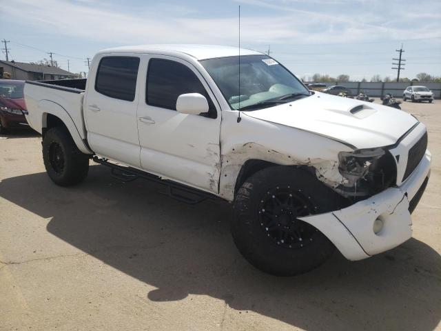 5TELU42N38Z531500 - 2008 TOYOTA TACOMA DOUBLE CAB WHITE photo 4