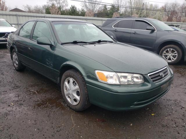 4T1BG22K61U772815 - 2001 TOYOTA CAMRY CE GREEN photo 4