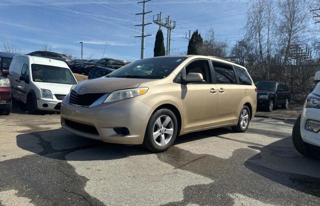 5TDKK3DC9CS233451 - 2012 TOYOTA SIENNA LE GOLD photo 2