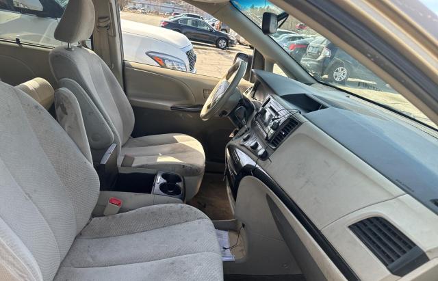 5TDKK3DC9CS233451 - 2012 TOYOTA SIENNA LE GOLD photo 5
