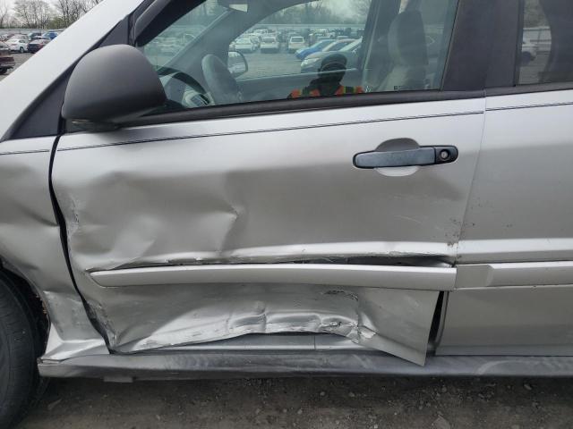 2CNDL13F256097999 - 2005 CHEVROLET EQUINOX LS SILVER photo 7