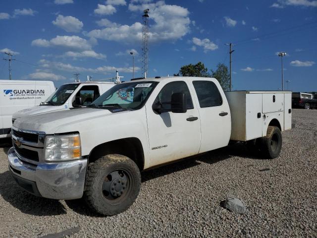 1GB7KZB60AF127896 - 2010 CHEVROLET SILVERADO K3500 WHITE photo 2