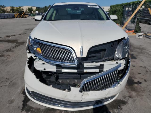 1LNHL9DK0DG601105 - 2013 LINCOLN MKS WHITE photo 5