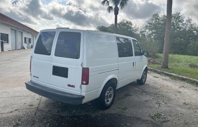 1GTDM19X33B509875 - 2003 GMC SAFARI XT WHITE photo 4