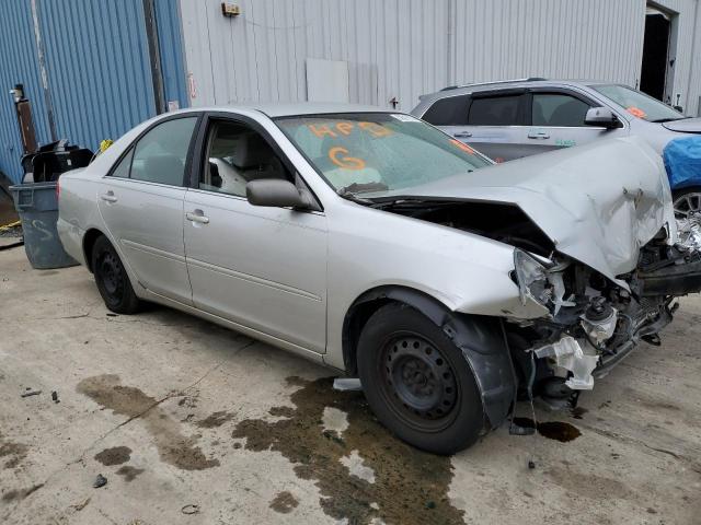4T1BE32K02U519633 - 2002 TOYOTA CAMRY LE SILVER photo 4