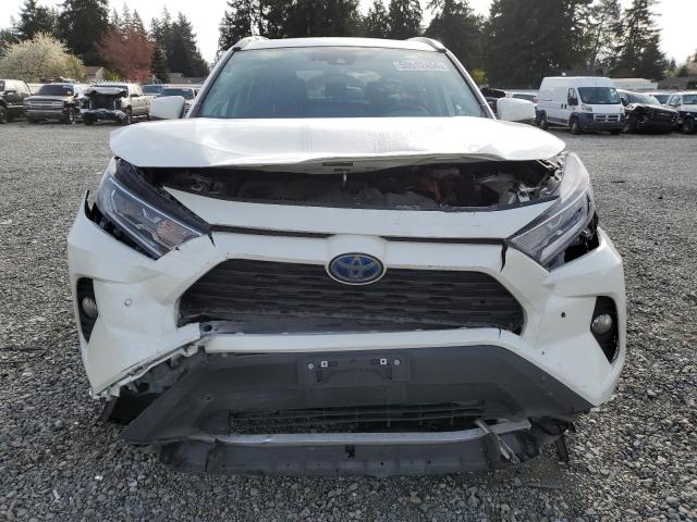 4T3B6RFV0MU048341 - 2021 TOYOTA RAV4 XLE PREMIUM WHITE photo 5