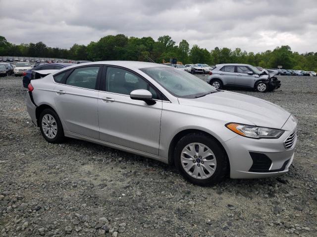 3FA6P0G79KR126584 - 2019 FORD FUSION S SILVER photo 4