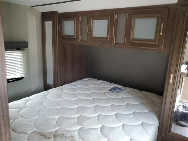 4YDT32220KK412339 - 2019 PASSPORT TRAVELTRLR TWO TONE photo 5