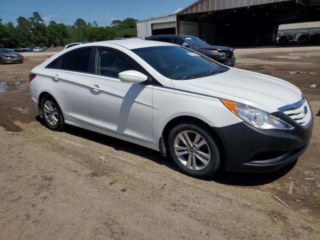 5NPEB4AC3DH519469 - 2013 HYUNDAI SONATA GLS WHITE photo 4