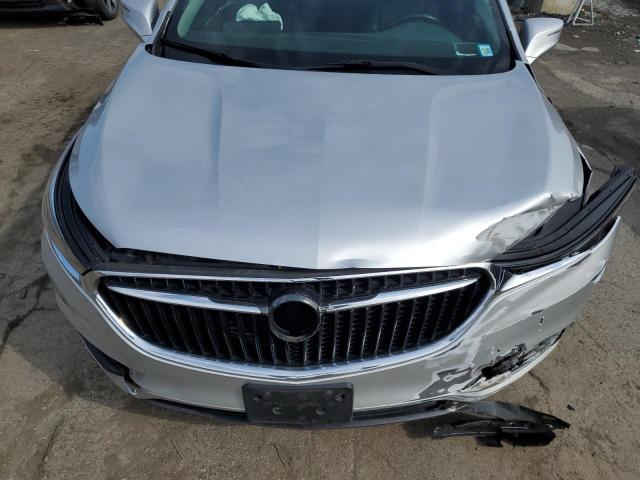 5GAEVAKW6JJ279661 - 2018 BUICK ENCLAVE ESSENCE ვერცხლისფერი ფოტო 12