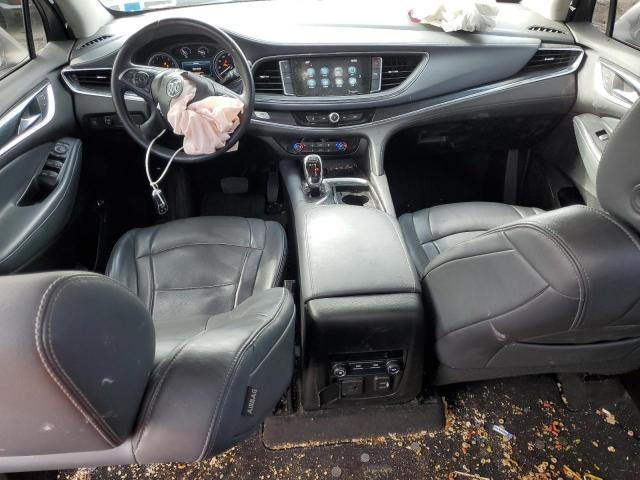 5GAEVAKW6JJ279661 - 2018 BUICK ENCLAVE ESSENCE ვერცხლისფერი ფოტო 8