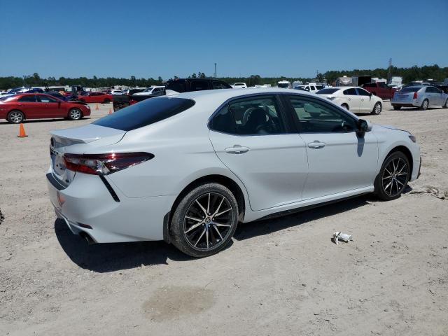 4T1G11AK0RU250714 - 2024 TOYOTA CAMRY SE NIGHT SHADE WHITE photo 3