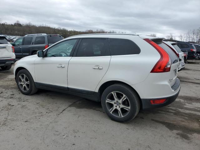 YV4902DZ6D2421868 - 2013 VOLVO XC60 T6 WHITE photo 2