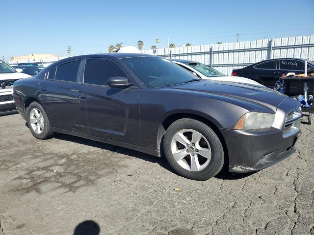 2C3CDXBG1DH613822 - 2013 DODGE CHARGER SE CHARCOAL photo 4