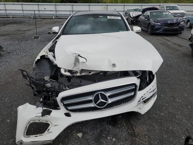 WDDZF4KBXKA533505 - 2019 MERCEDES-BENZ E 300 4MATIC WHITE photo 5