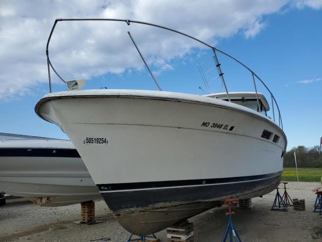 TRJ060850676 - 1976 TROJ BOAT WHITE photo 2