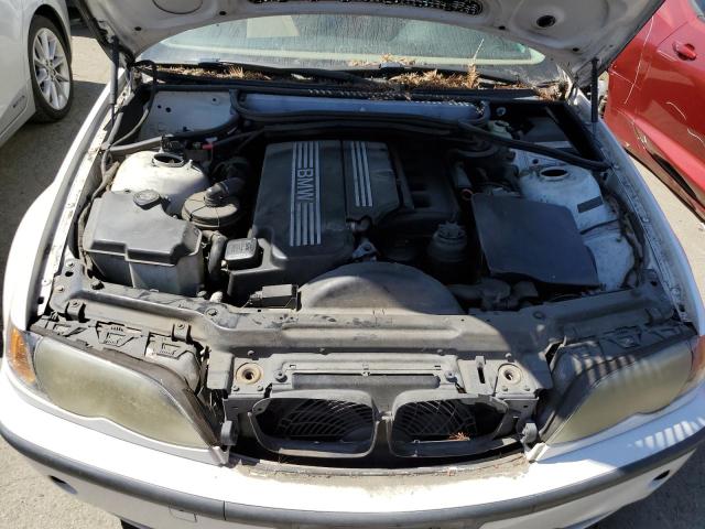 WBAAZ33434KP84496 - 2004 BMW 325 IS SULEV WHITE photo 11