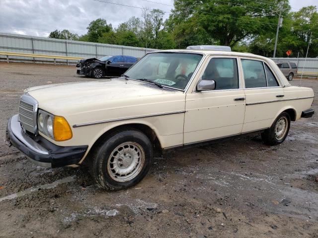 WDBAB33A1CB006630 - 1982 MERCEDES-BENZ 300 DT TAN photo 1