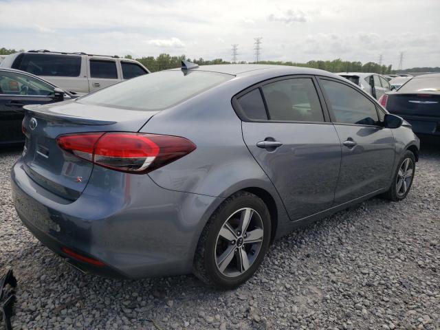 3KPFL4A76JE247066 - 2018 KIA FORTE LX GRAY photo 3