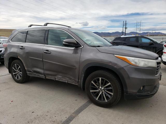 5TDJKRFHXGS254645 - 2016 TOYOTA HIGHLANDER XLE 灰色 照片 4