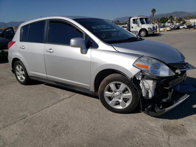 3N1BC13E39L383075 - 2009 NISSAN VERSA S SILVER photo 4