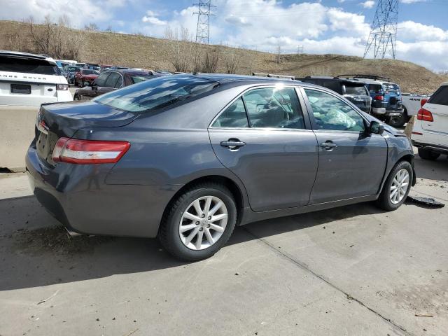 4T4BF3EKXBR125488 - 2011 TOYOTA CAMRY BASE GRAY photo 3