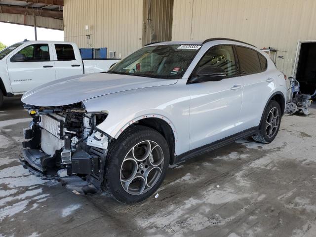 ZASPAJAN6M7C98215 - 2021 ALFA ROMEO STELVIO SPORT Silber Foto 1