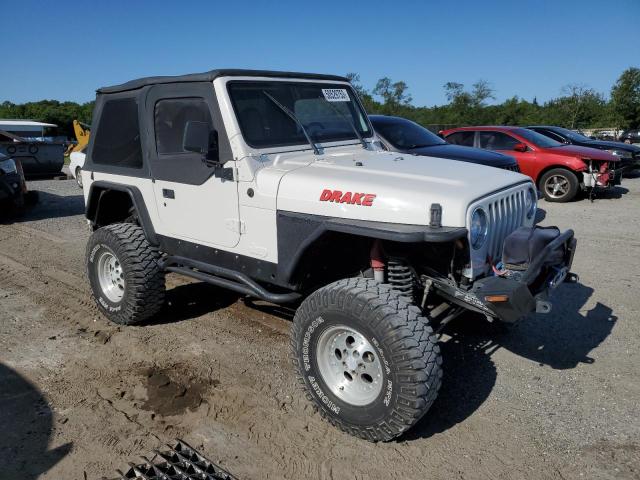 1J4FY49S1WP774606 - 1998 JEEP WRANGLER / SAHARA WHITE photo 4