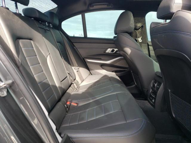 3MW5U7J05L8B44054 - 2020 BMW M340I GRAY photo 10