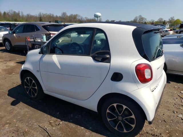 WMEFJ5DA4GK061522 - 2016 SMART FORTWO WHITE photo 2