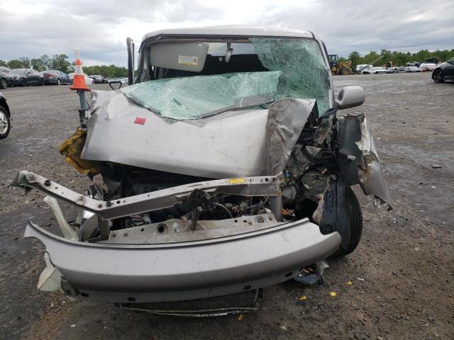 JTLKT334154020729 - 2005 TOYOTA SCION XB 银色 照片 5