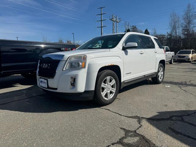 2GKFLVEK8F6255945 - 2015 GMC TERRAIN SLE WHITE photo 2