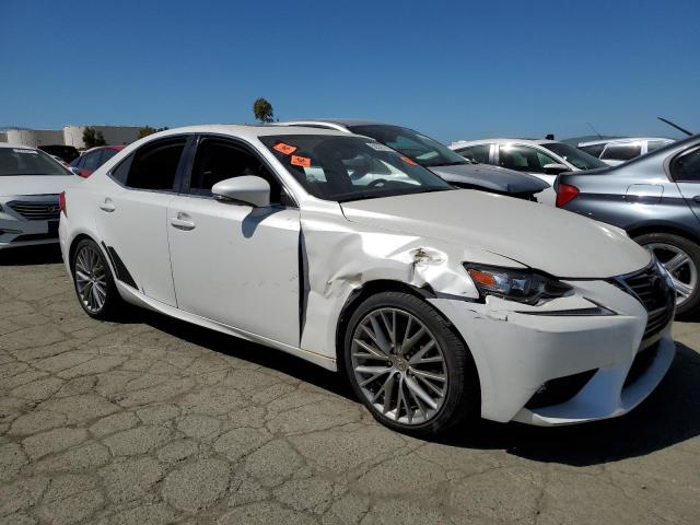 JTHBA1D25G5023339 - 2016 LEXUS IS 200T WHITE photo 4