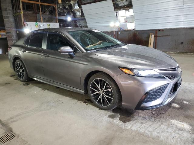 4T1G11BK9RU115780 - 2024 TOYOTA CAMRY SE NIGHT SHADE CHARCOAL photo 4