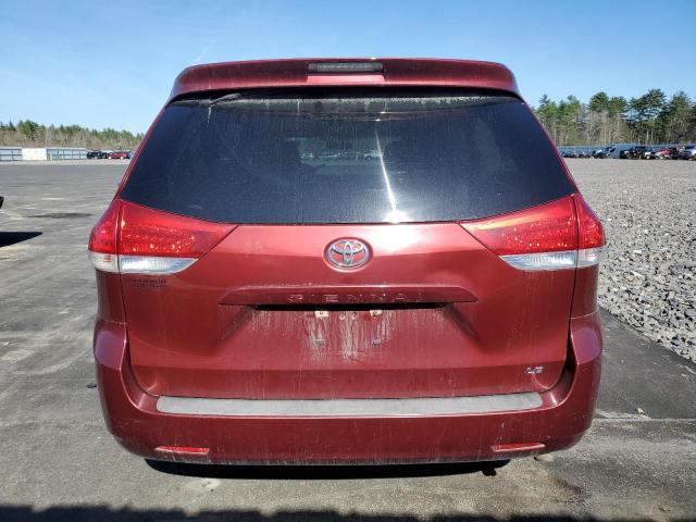 5TDKA3DC7CS013616 - 2012 TOYOTA SIENNA BASE RED photo 6