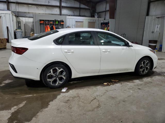 3KPF24AD2ME327414 - 2021 KIA FORTE FE WHITE photo 3