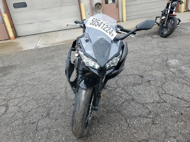 ML5EXER16RDAC2593 - 2024 KAWASAKI EX650 R GRAY photo 2