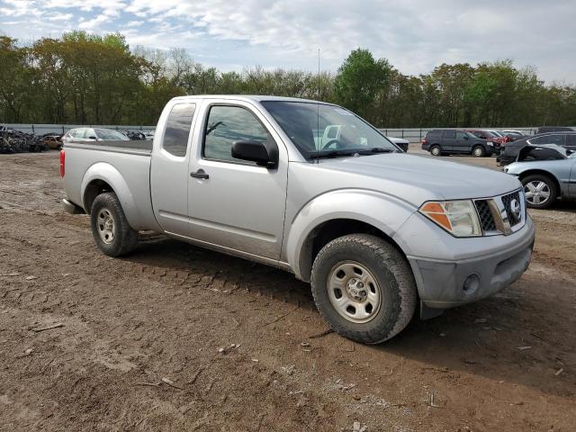1N6BD06TX6C421453 - 2006 NISSAN FRONTIER KING CAB XE SILVER photo 4