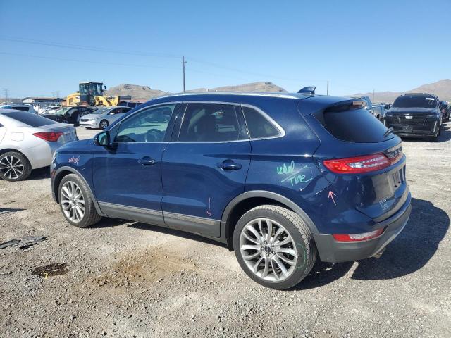 5LMCJ3C96JUL29312 - 2018 LINCOLN MKC RESERVE BLUE photo 2
