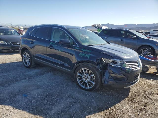 5LMCJ3C96JUL29312 - 2018 LINCOLN MKC RESERVE BLUE photo 4